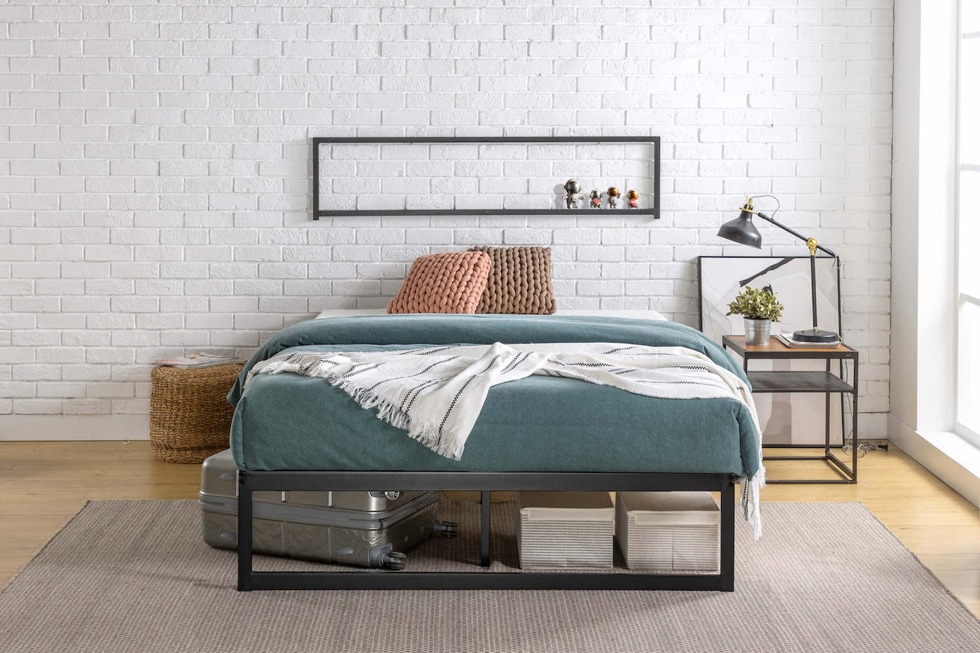 Zinus_Abel_14_Inch_Metal_Platform_Bed_Frame.jpg